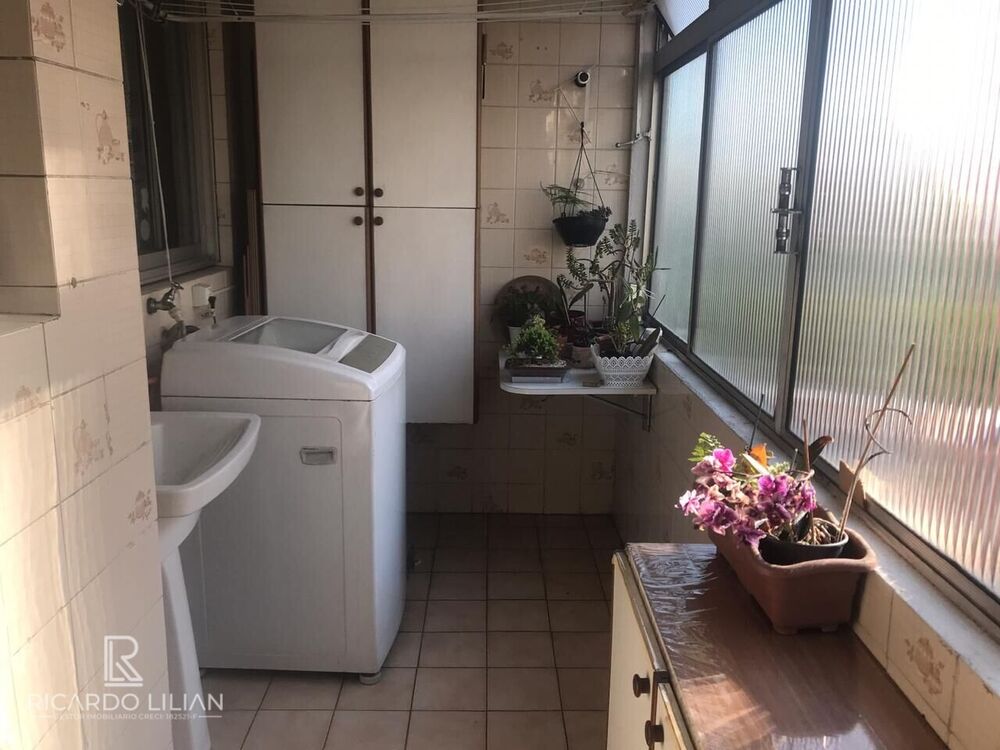 Apartamento à venda com 3 quartos, 92m² - Foto 4