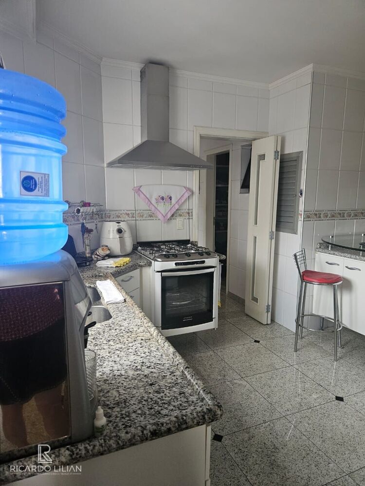 Apartamento, 3 quartos, 158 m² - Foto 1