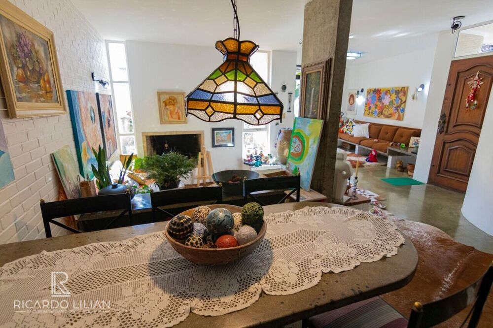 Sobrado, 3 quartos, 208 m² - Foto 1