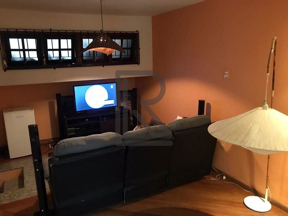 Sobrado à venda com 3 quartos, 140m² - Foto 1