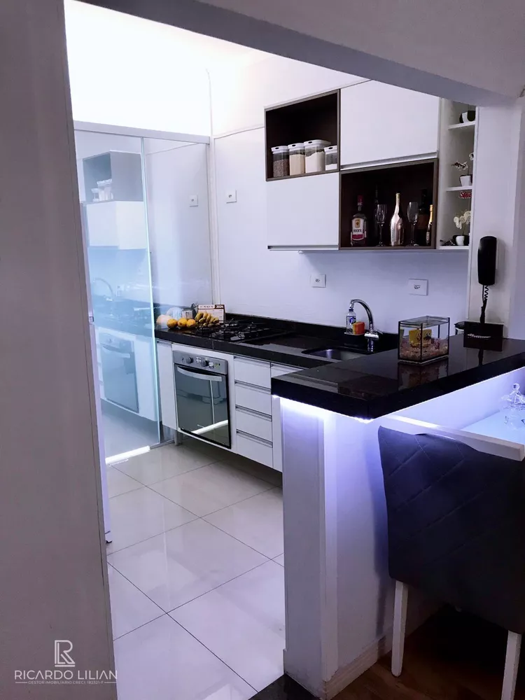 Apartamento à venda com 2 quartos, 60m² - Foto 4