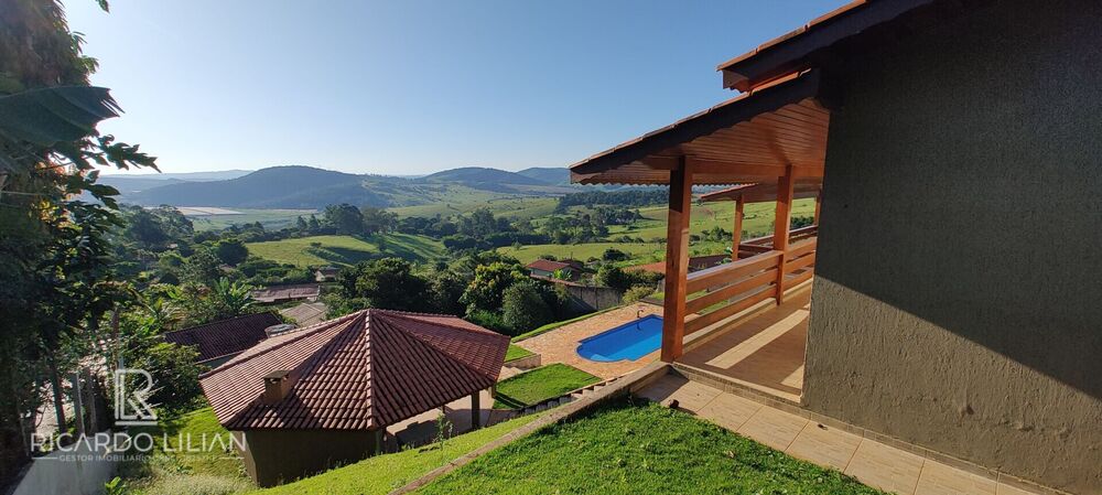 Casa, 4 quartos, 348 m² - Foto 1