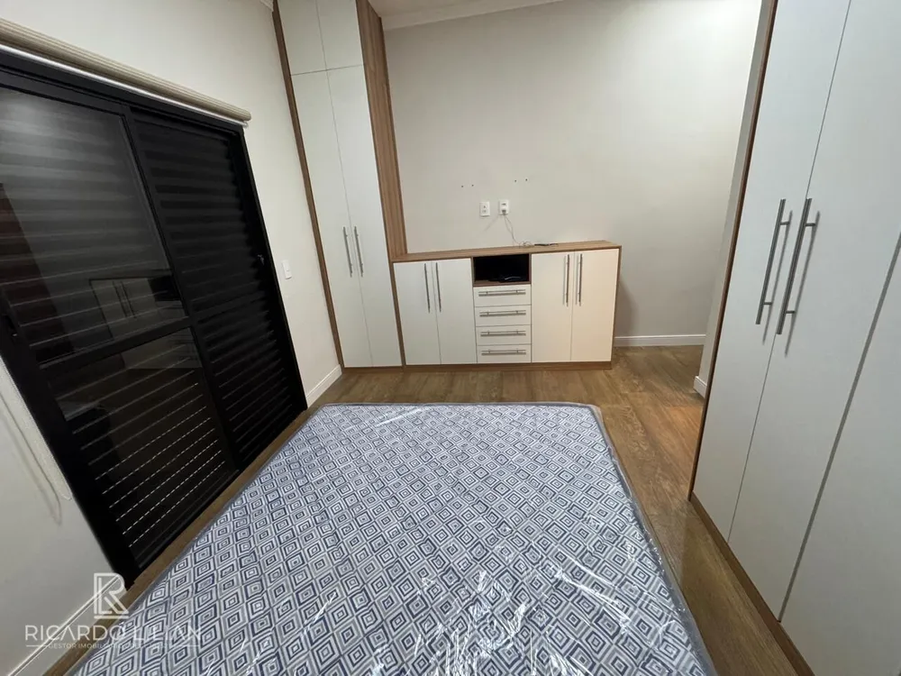 Casa, 3 quartos, 173 m² - Foto 1