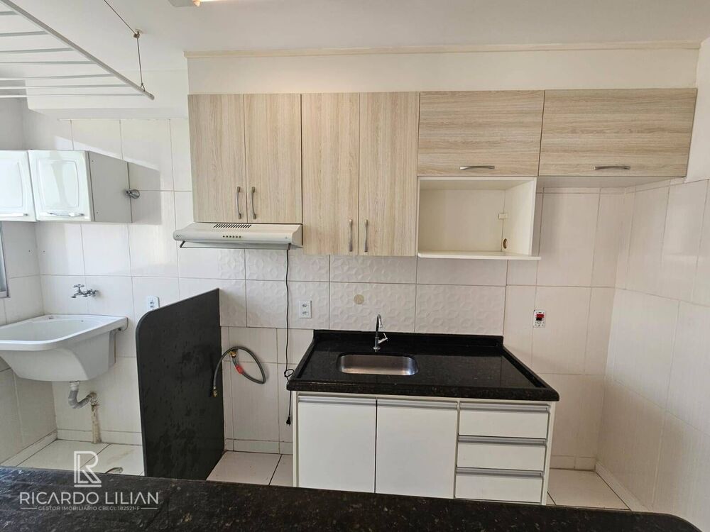 Apartamento à venda com 2 quartos, 47m² - Foto 3