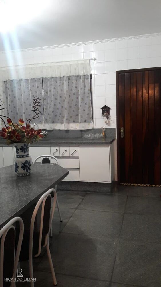 Casa, 3 quartos, 296 m² - Foto 11