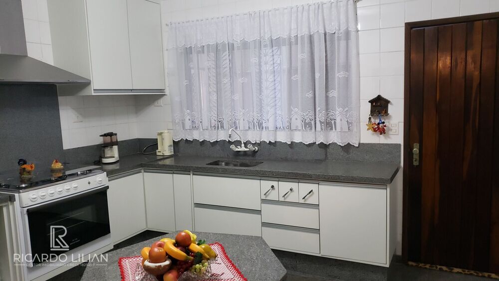 Casa, 3 quartos, 296 m² - Foto 8