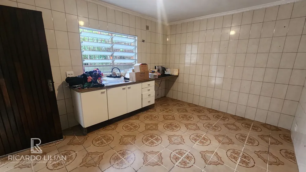 Casa, 8 quartos, 137 m² - Foto 1