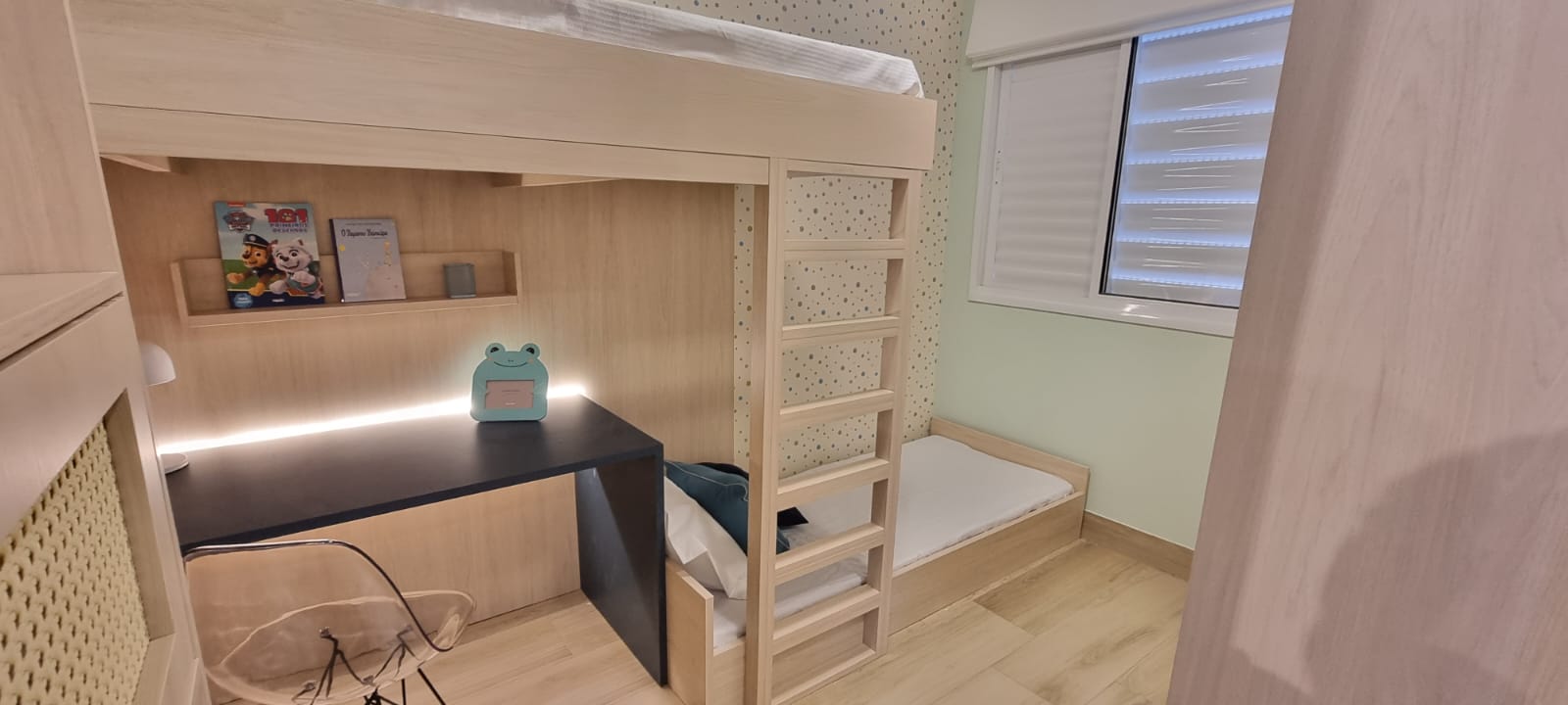 Apartamento à venda com 3 quartos, 61m² - Foto 2