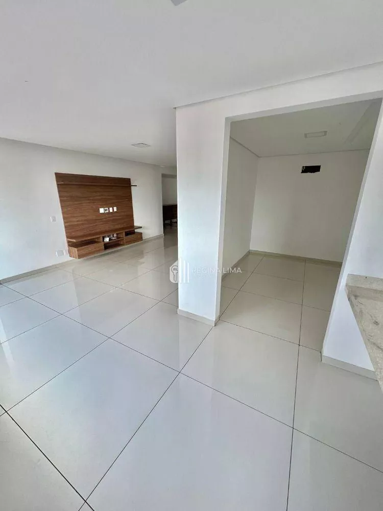 Apartamento, 3 quartos, 216 m² - Foto 1