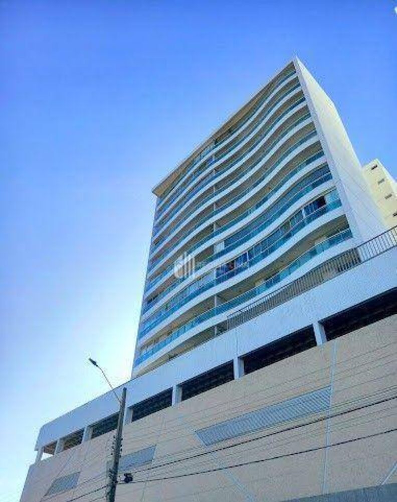 Apartamento à venda com 3 quartos, 107m² - Foto 1