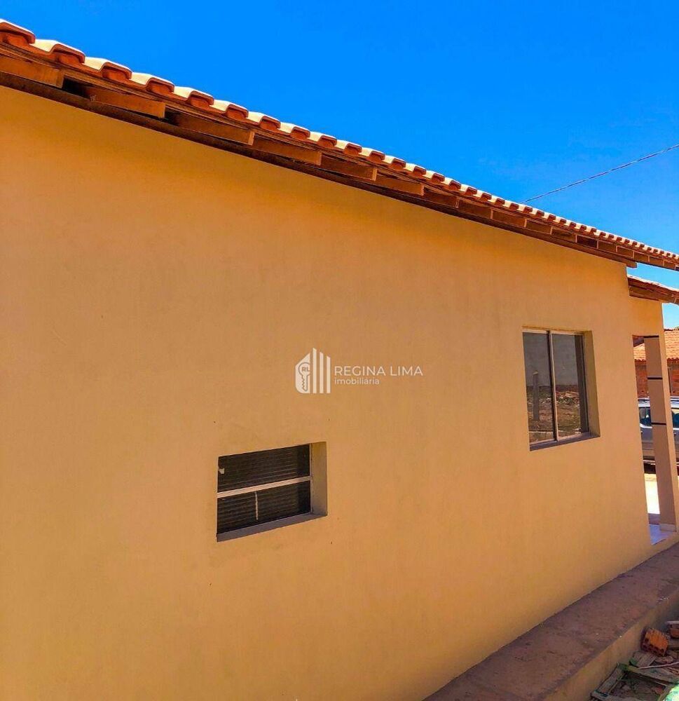Casa à venda com 2 quartos, 52m² - Foto 4
