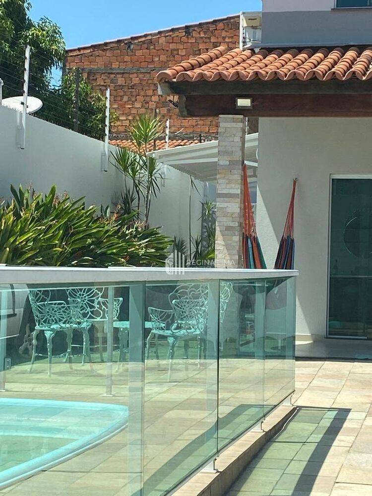 Casa, 4 quartos, 168 m² - Foto 1