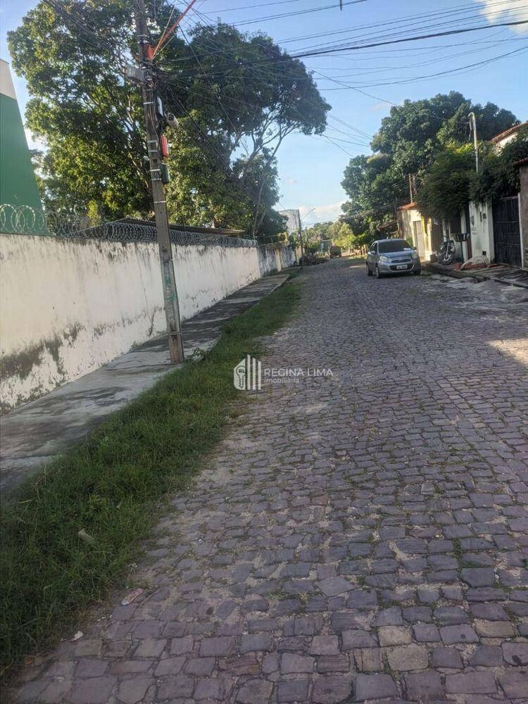 Casa à venda com 4 quartos, 552m² - Foto 2