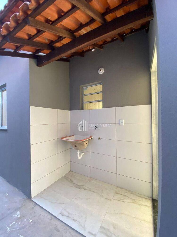 Casa à venda com 3 quartos, 70m² - Foto 7