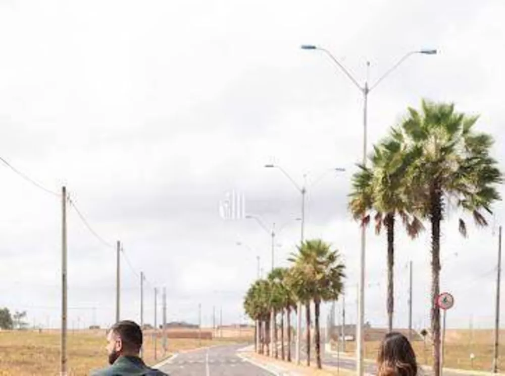 Loteamento e Condomínio, 250 m² - Foto 1