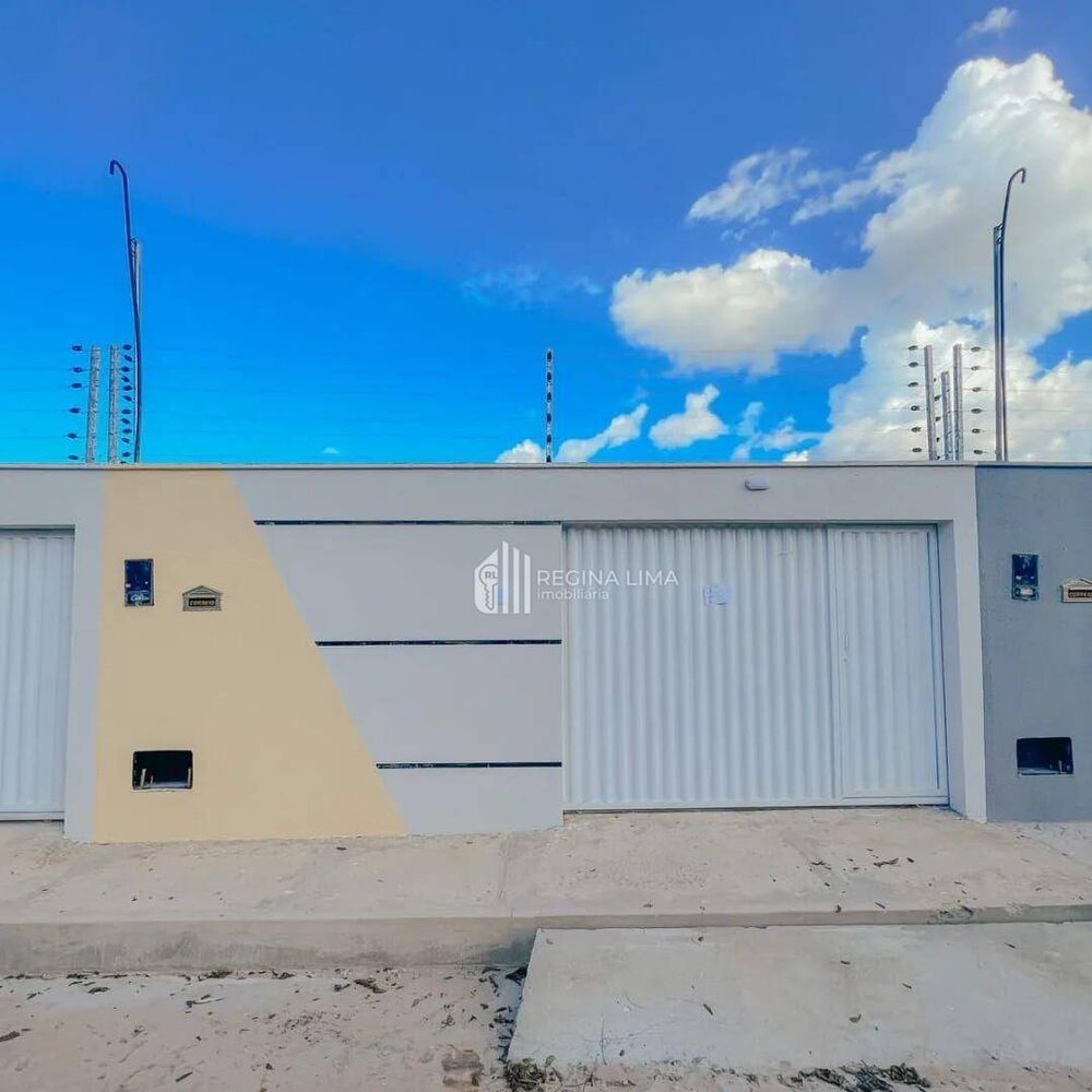 Casa à venda com 3 quartos, 69m² - Foto 1