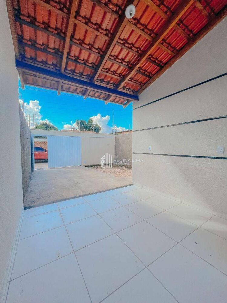 Casa à venda com 3 quartos, 69m² - Foto 2