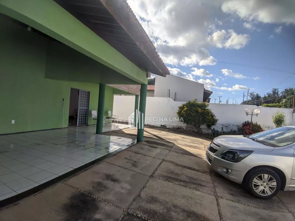 Casa, 3 quartos, 190 m² - Foto 2