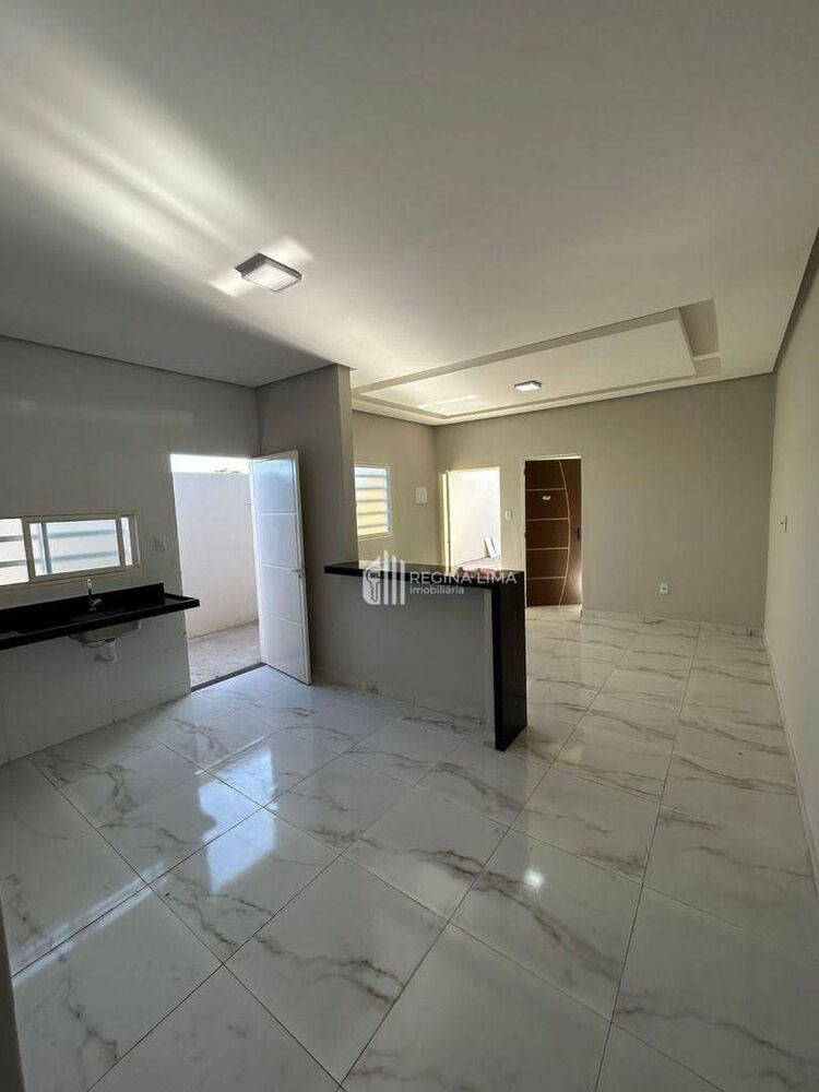 Casa à venda com 3 quartos, 76m² - Foto 4