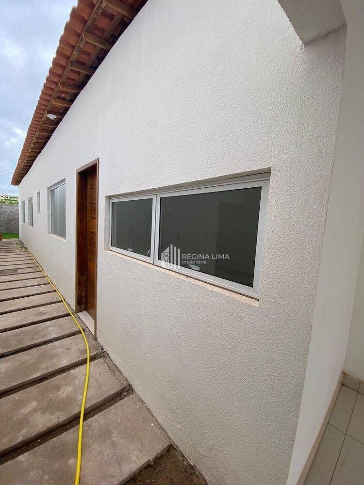 Casa à venda com 3 quartos, 110m² - Foto 2