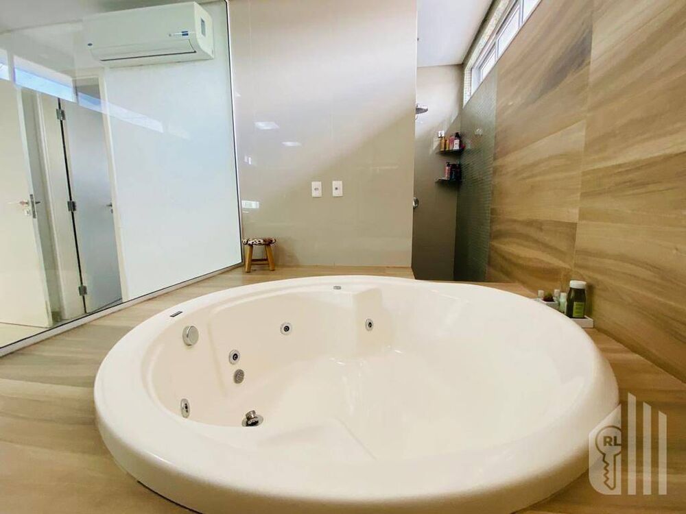 Casa de Condomínio à venda com 5 quartos, 375m² - Foto 12