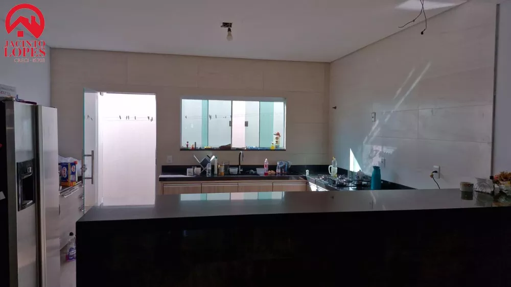 Casa, 3 quartos, 190 m² - Foto 3