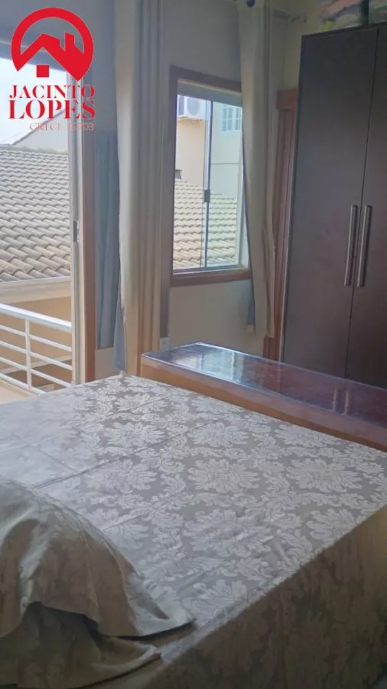 Casa, 4 quartos, 200 m² - Foto 1