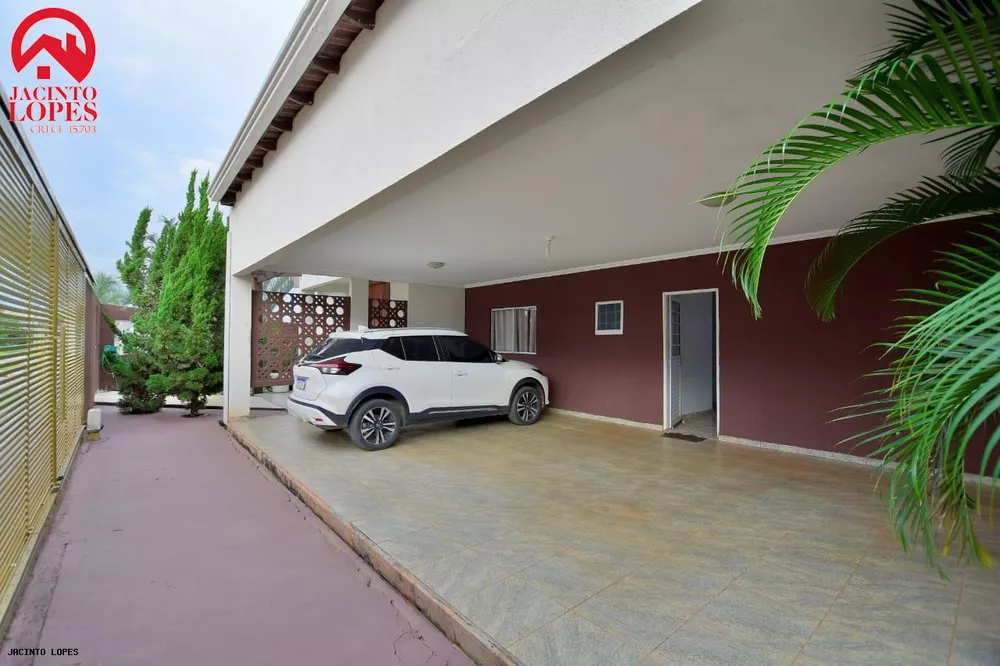 Casa de Condomínio à venda com 4 quartos, 570m² - Foto 3