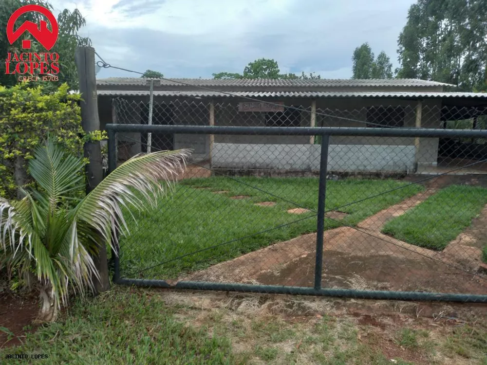 Fazenda à venda com 3 quartos, 700m² - Foto 2