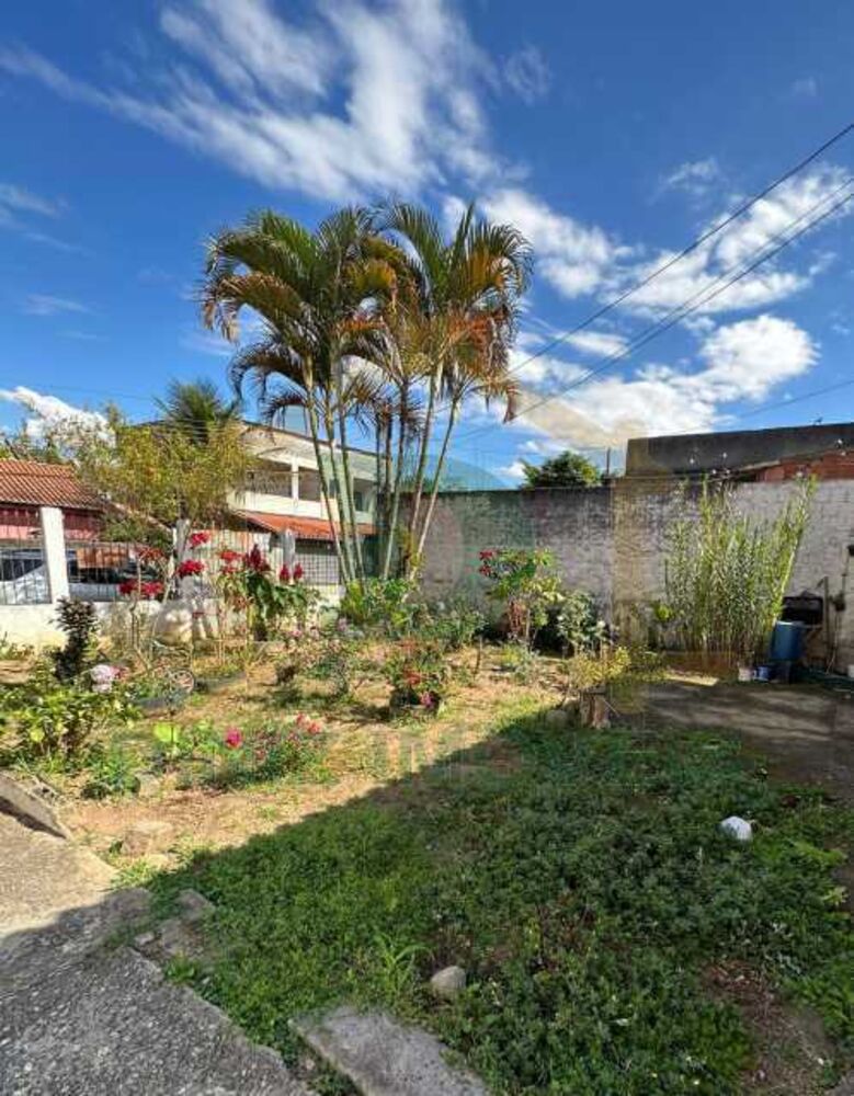 Casa à venda com 3 quartos - Foto 2