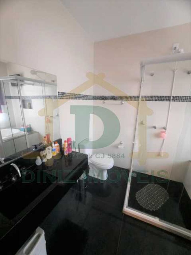 Casa, 4 quartos, 318 m² - Foto 1