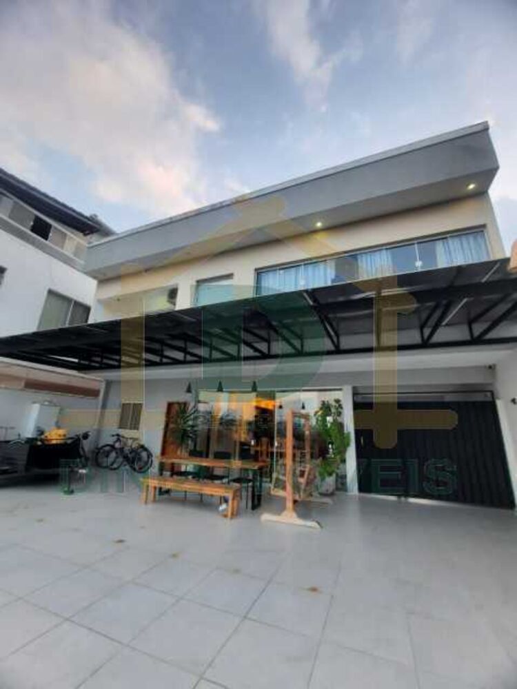 Casa, 4 quartos, 318 m² - Foto 2