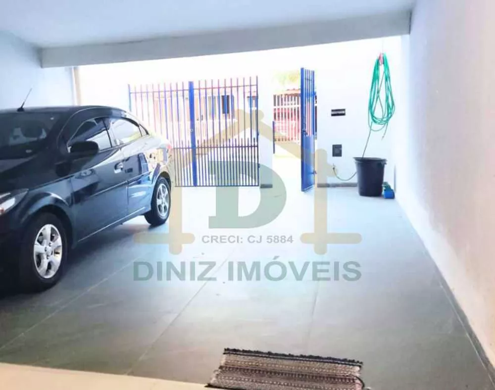 Casa à venda com 2 quartos, 164m² - Foto 1