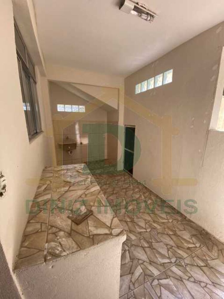 Casa à venda com 4 quartos, 97m² - Foto 15