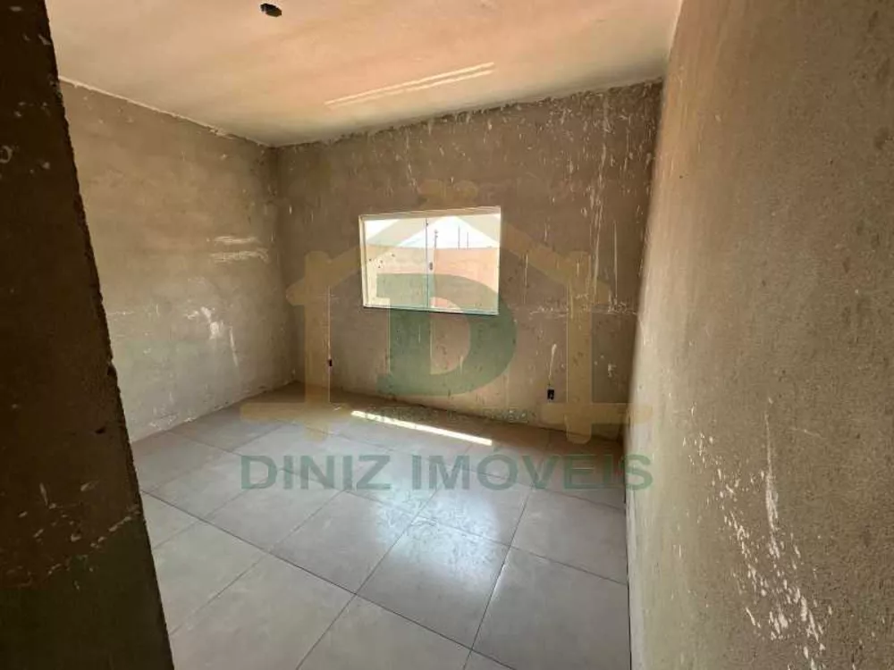 Casa à venda com 2 quartos, 70m² - Foto 5