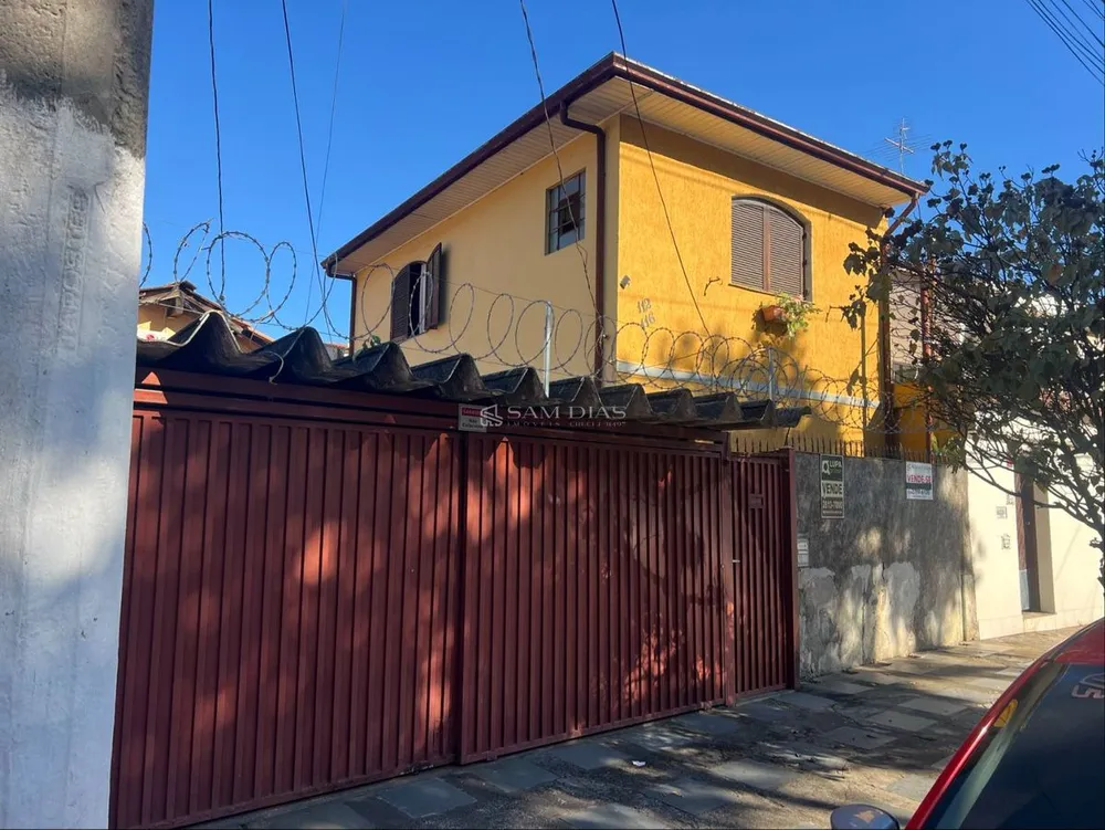 Casa, 5 quartos, 155 m² - Foto 1