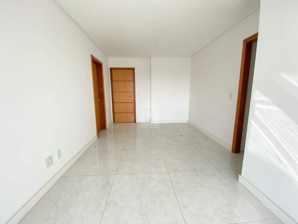 Apartamento à venda com 3 quartos, 99m² - Foto 3