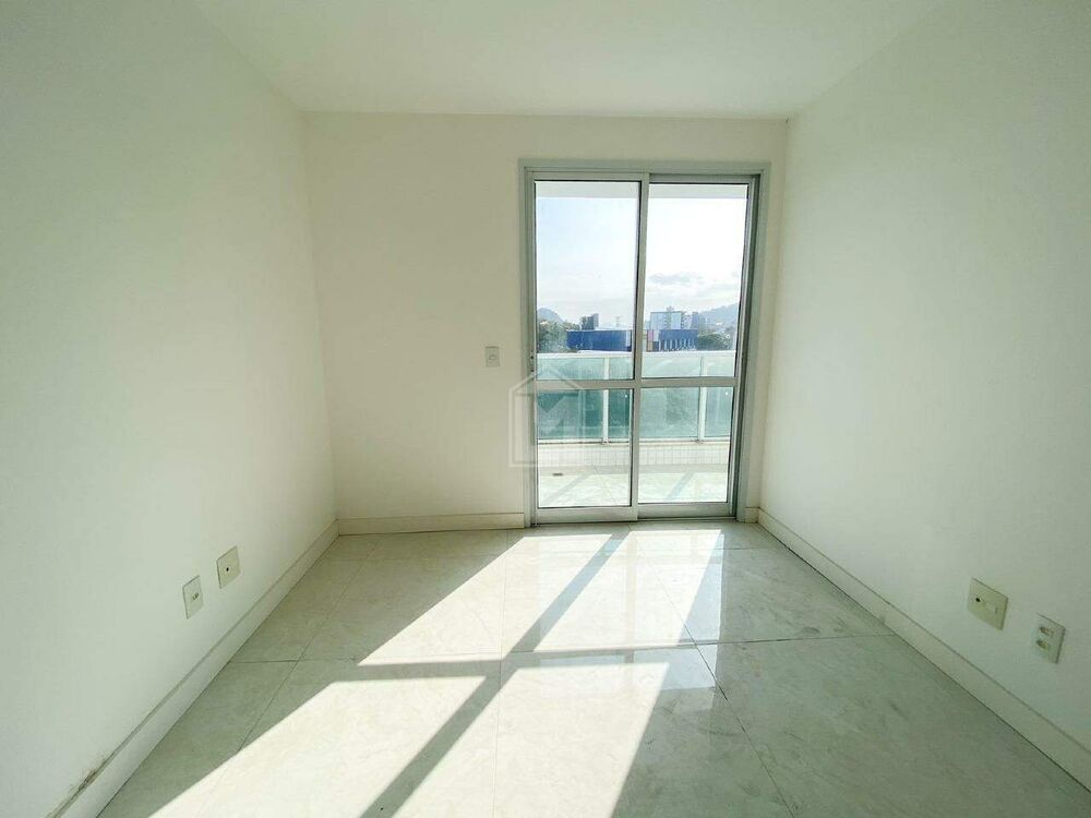 Apartamento à venda com 3 quartos, 99m² - Foto 4