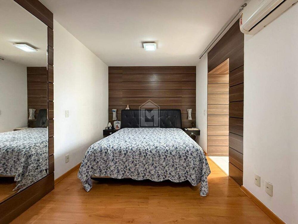 Apartamento à venda com 4 quartos, 143m² - Foto 2