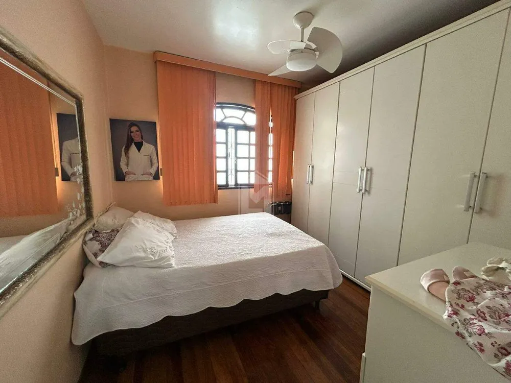 Casa, 4 quartos, 380 m² - Foto 2