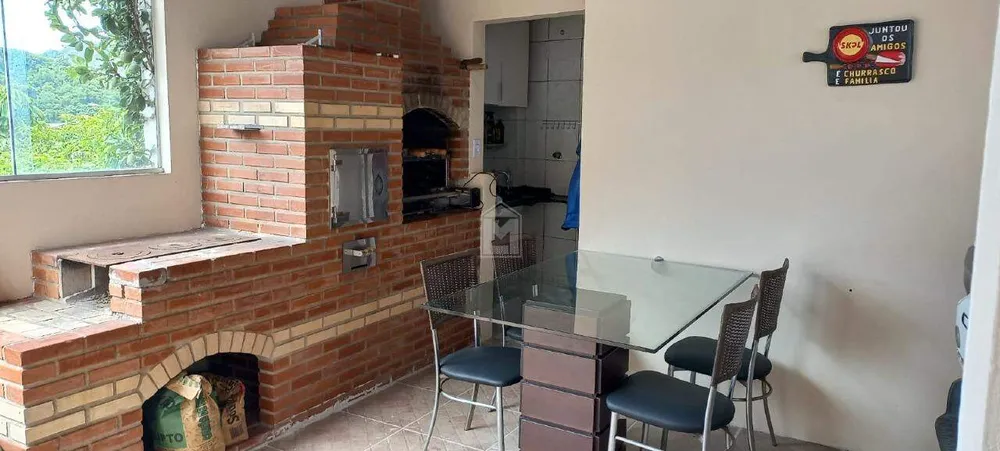 Casa, 5 quartos, 175 m² - Foto 2