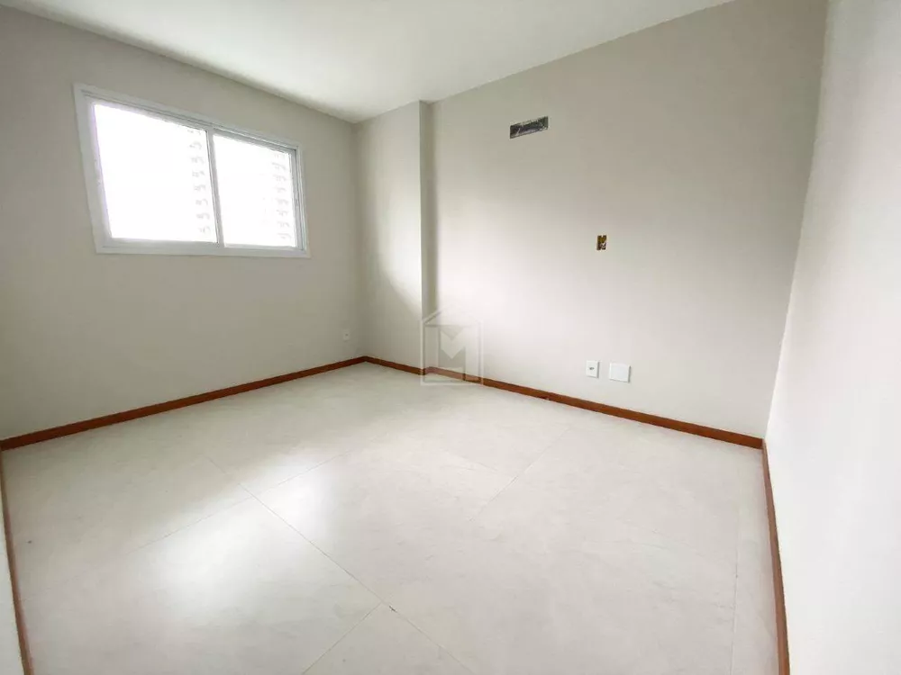 Apartamento à venda com 3 quartos, 118m² - Foto 5