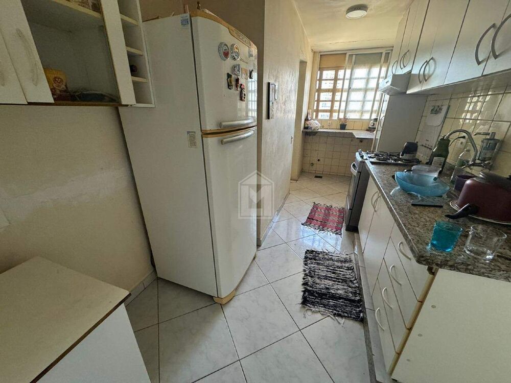 Apartamento à venda com 2 quartos, 80m² - Foto 4