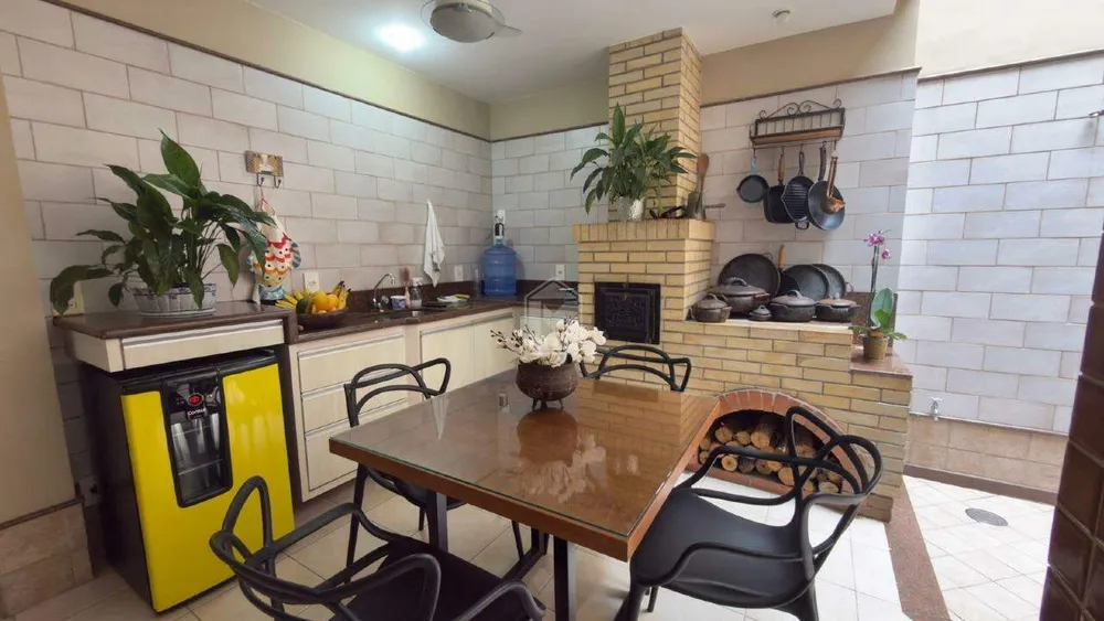 Casa, 4 quartos, 254 m² - Foto 3