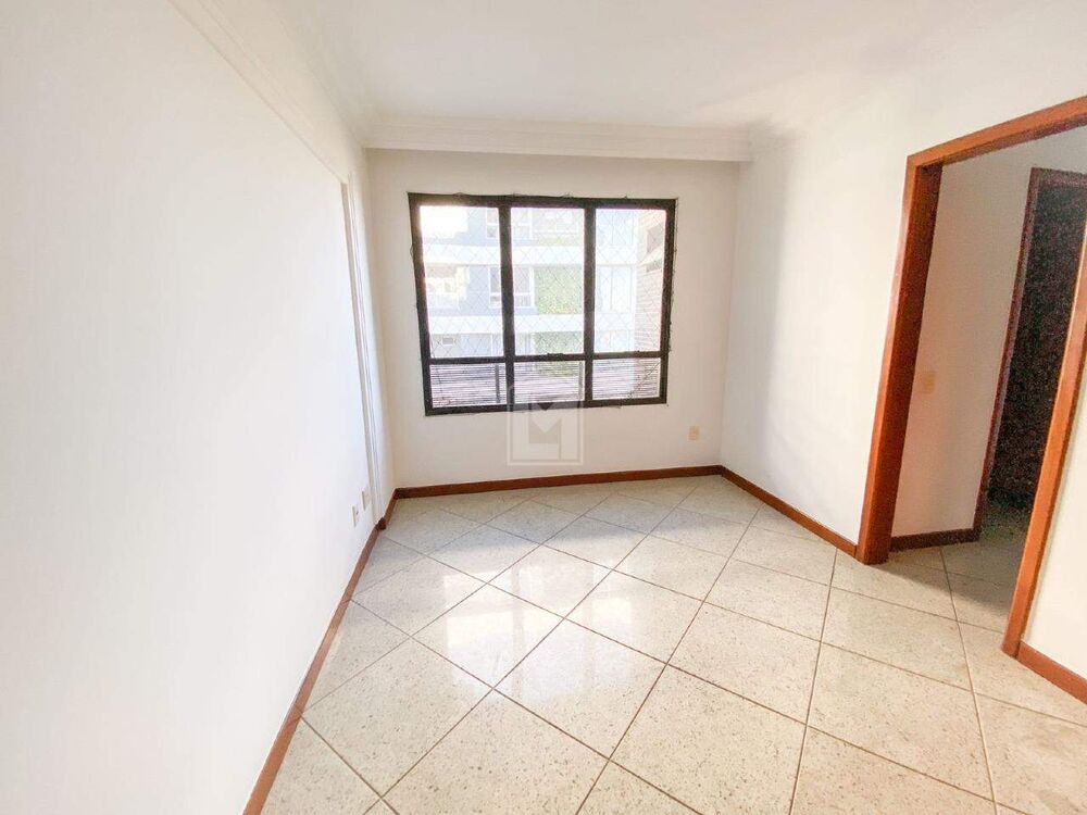 Apartamento à venda com 4 quartos, 240m² - Foto 6