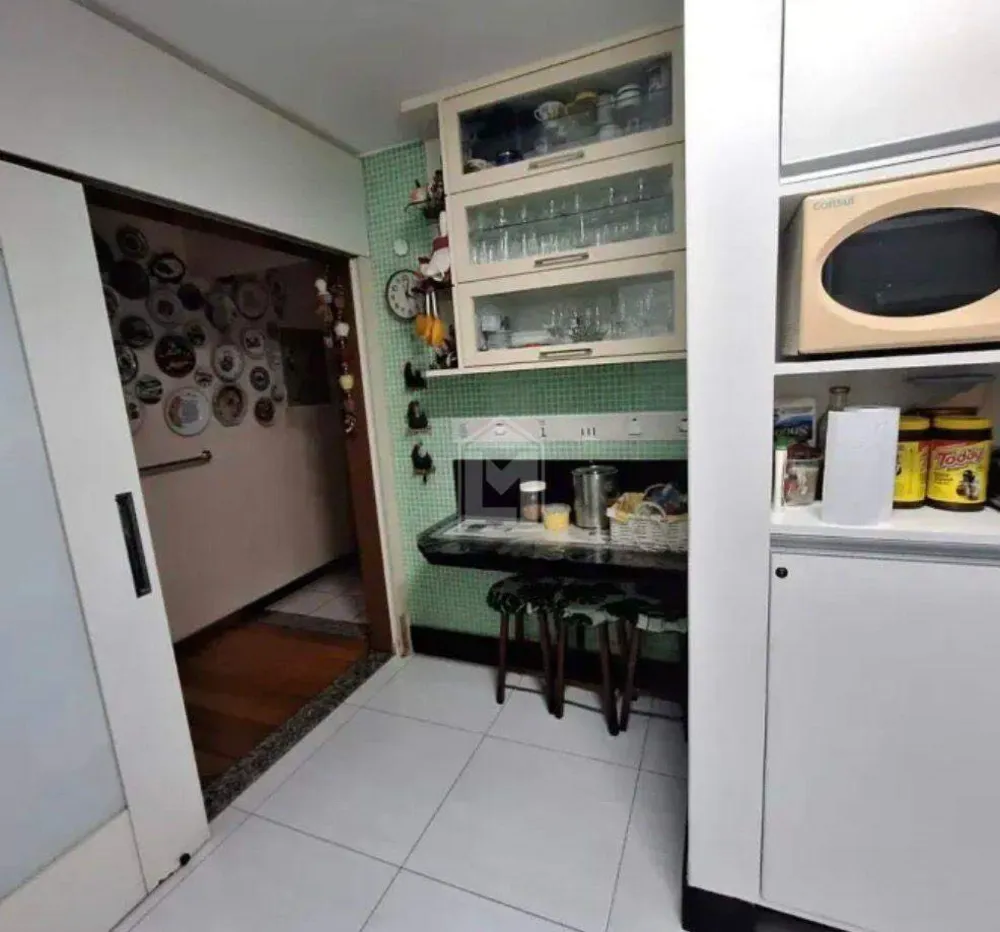 Casa, 4 quartos, 240 m² - Foto 4