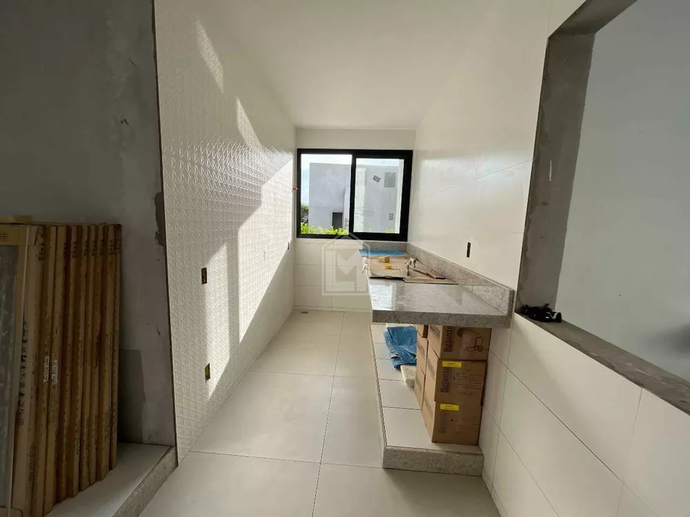 Casa de Condomínio à venda com 3 quartos, 300m² - Foto 15