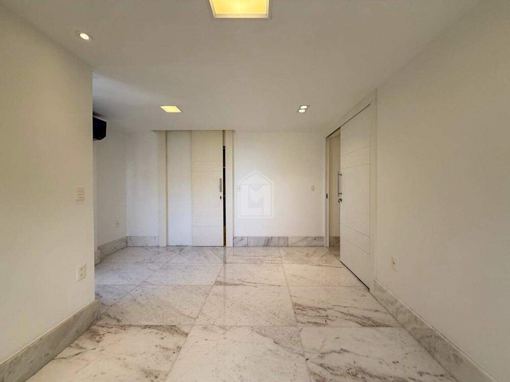 Cobertura à venda com 3 quartos, 228m² - Foto 2