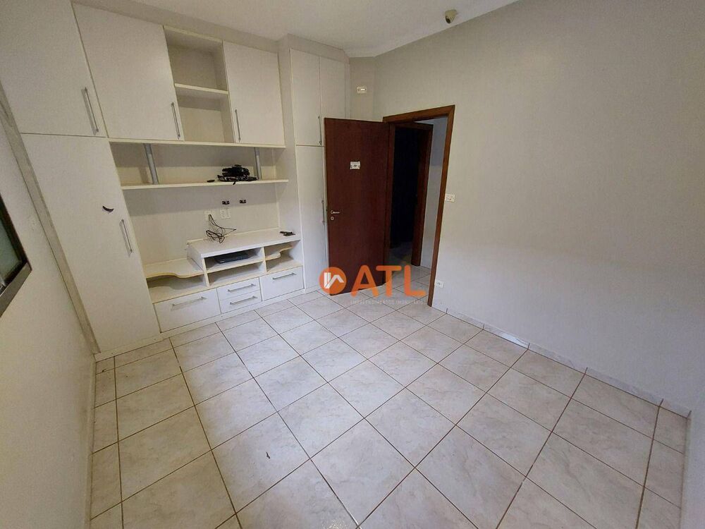 Casa, 3 quartos, 220 m² - Foto 37