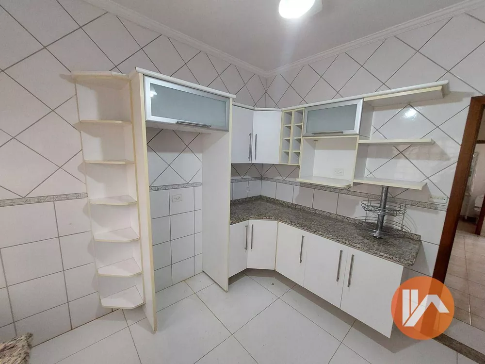 Casa, 3 quartos, 220 m² - Foto 10